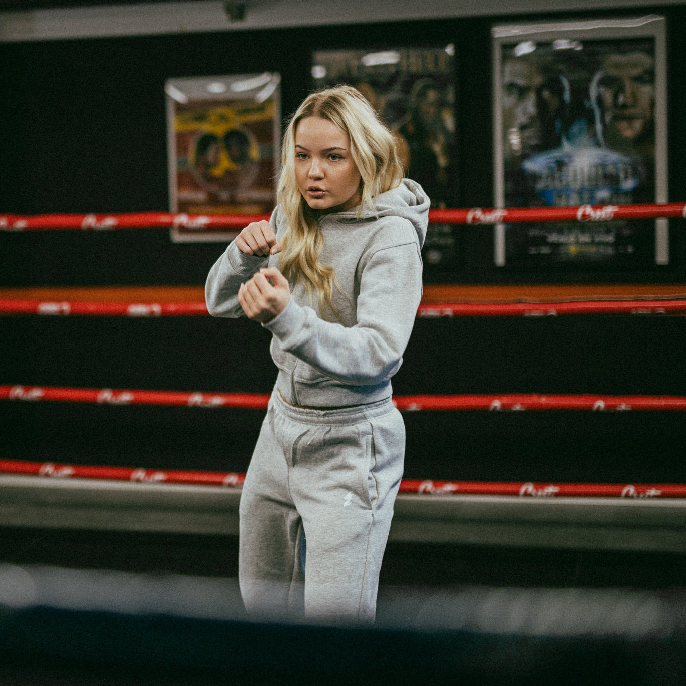 Crest "GOAT" Women's Sweatpants (Grey)