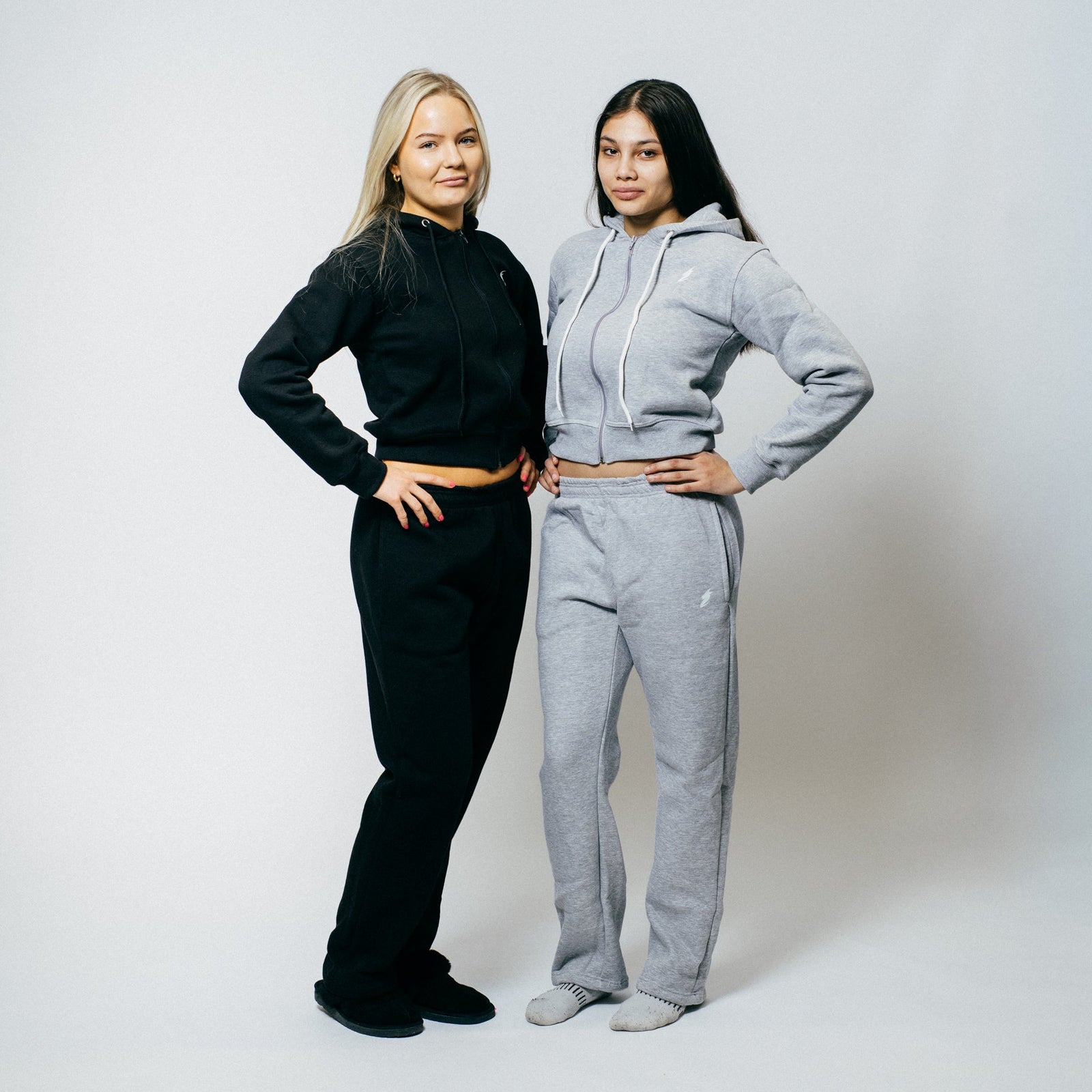 Crest "GOAT" Women's Sweatpants (Grey)